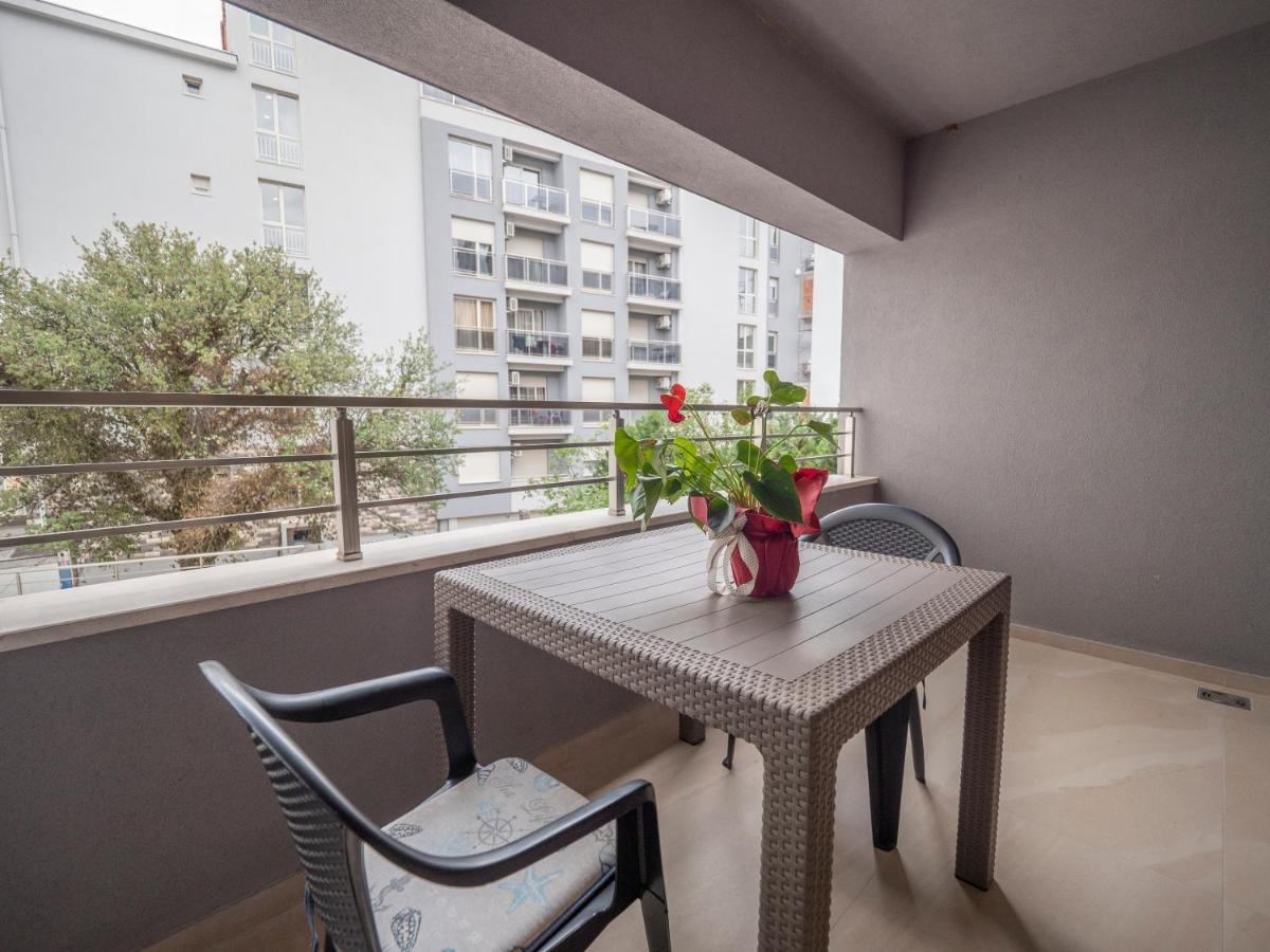 Studio Apartments Marea 2 Будва Екстер'єр фото