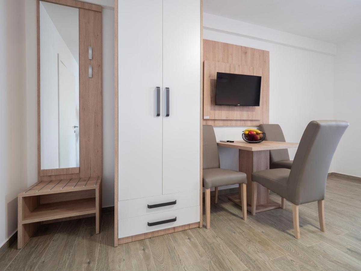 Studio Apartments Marea 2 Будва Екстер'єр фото