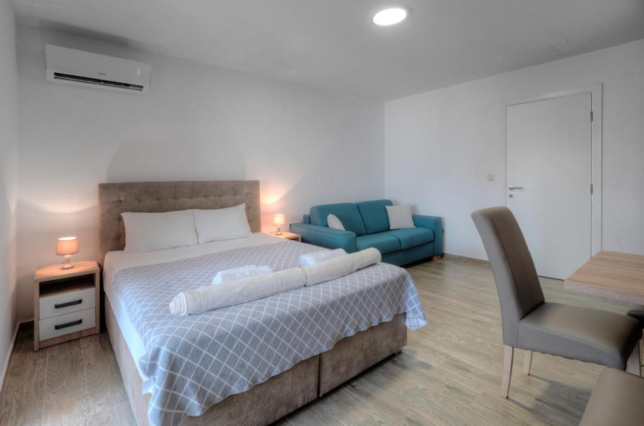 Studio Apartments Marea 2 Будва Екстер'єр фото