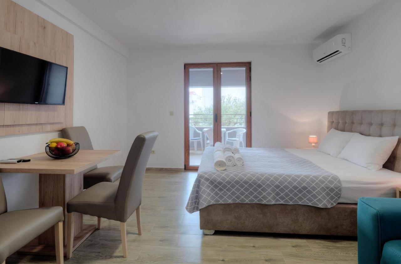 Studio Apartments Marea 2 Будва Екстер'єр фото