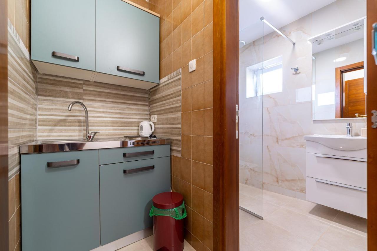 Studio Apartments Marea 2 Будва Екстер'єр фото