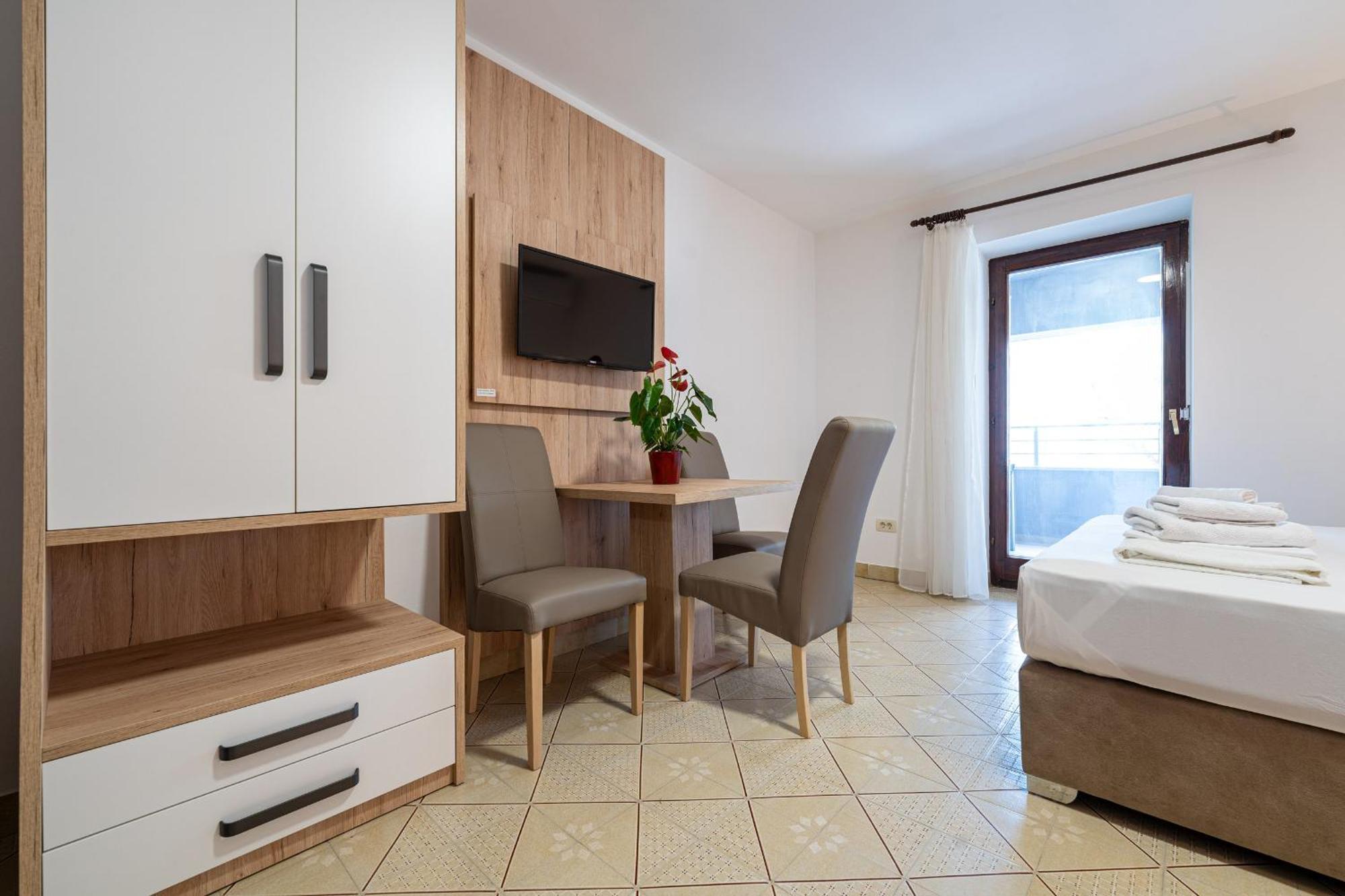 Studio Apartments Marea 2 Будва Номер фото